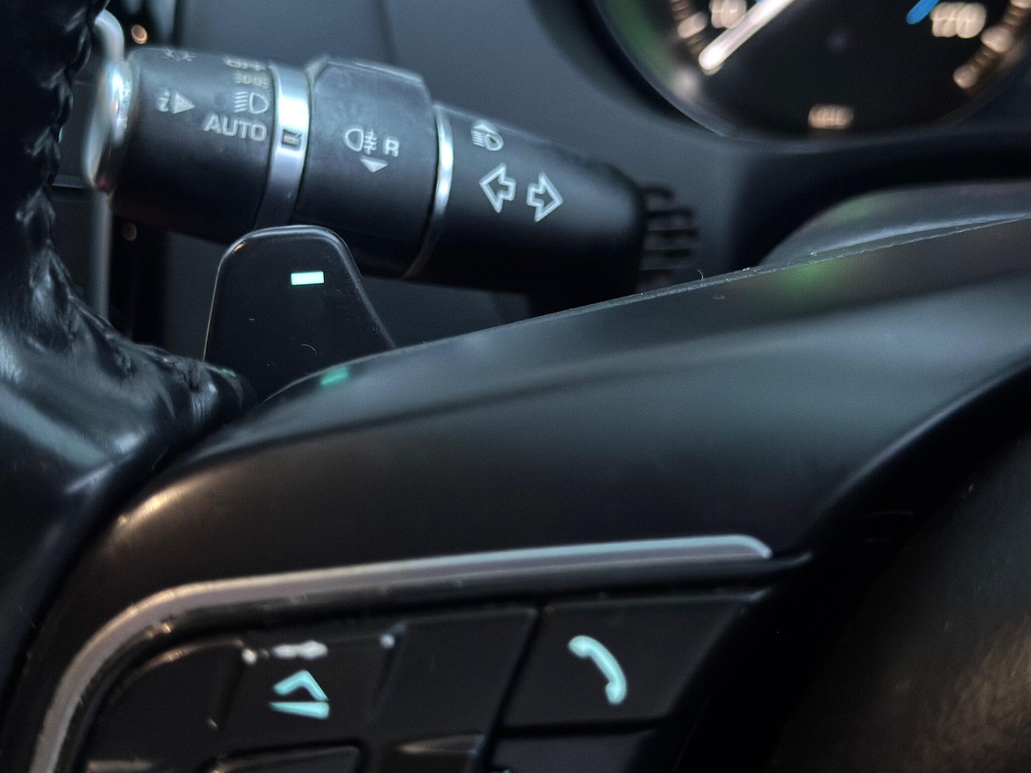 Used Jaguar XE 2016 for sale - 76898212: Photo 30