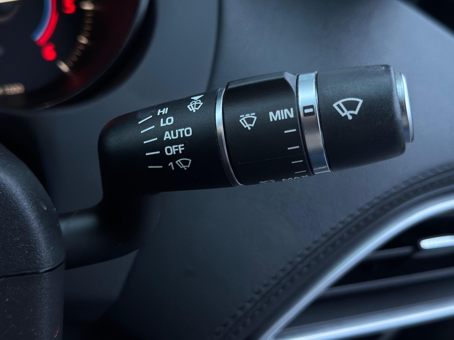 Used Jaguar XE 2016 for sale - 76898212: Photo 33