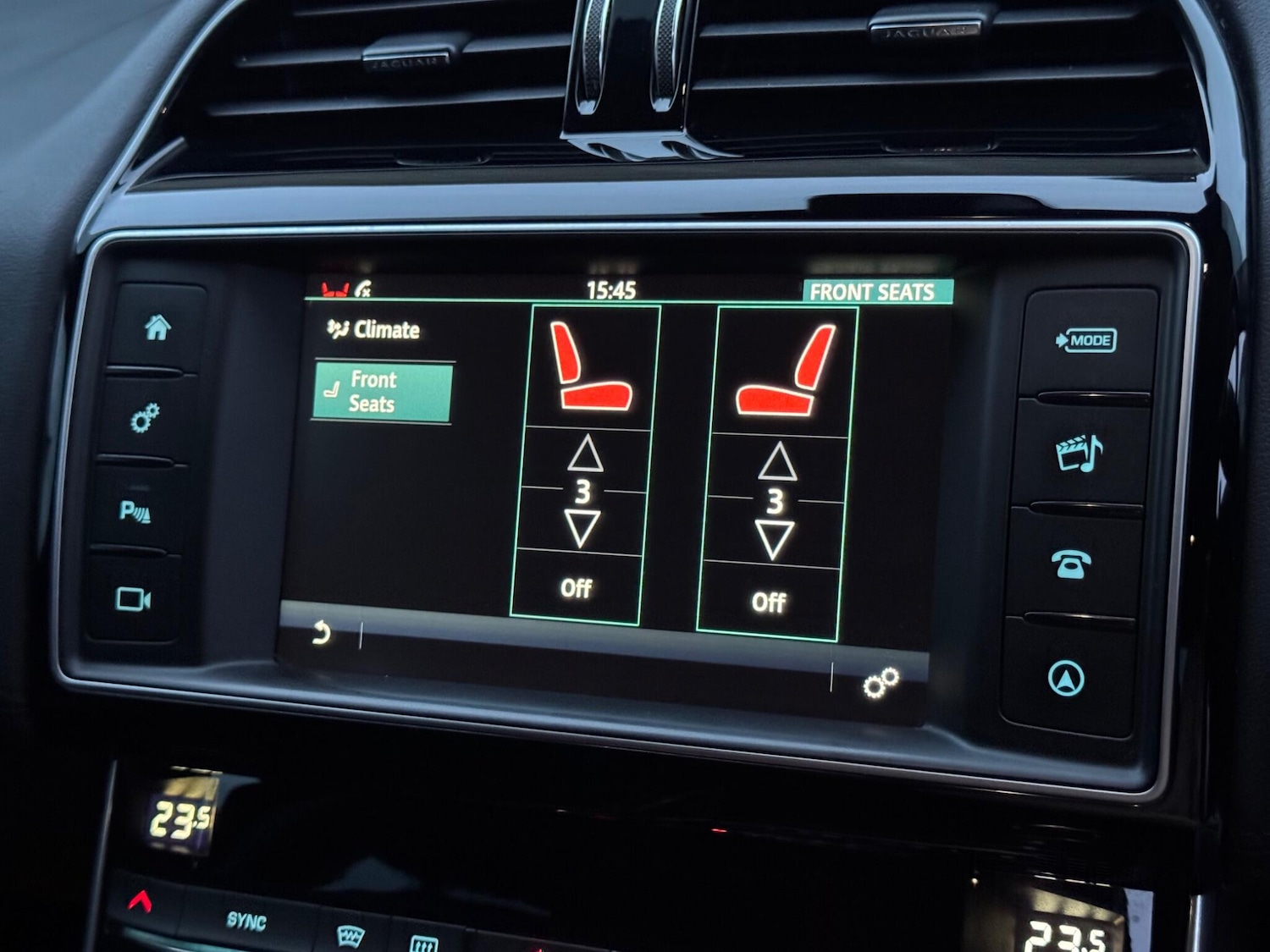 Used Jaguar XE 2016 for sale - 76898212: Photo 37