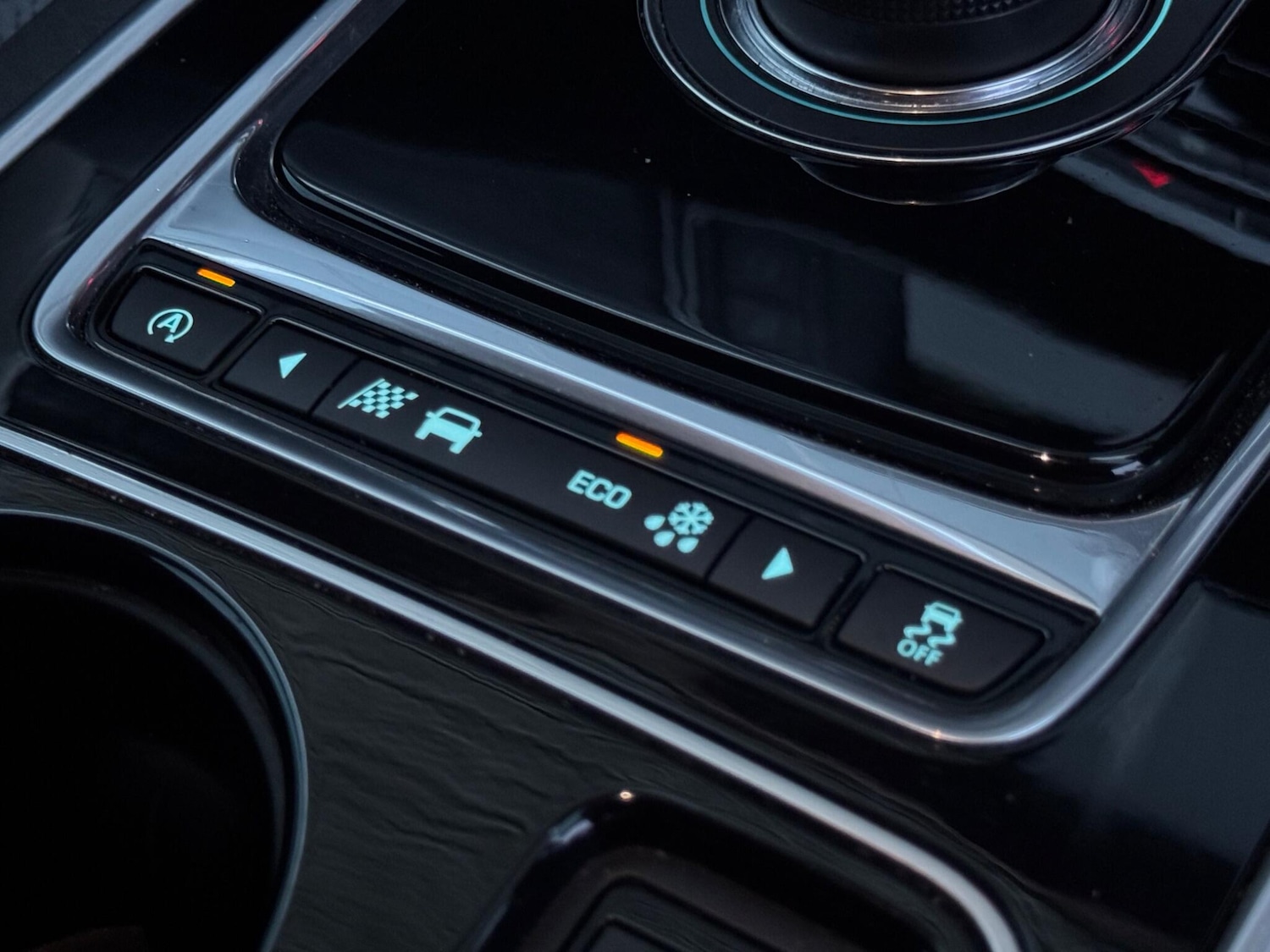 Used Jaguar XE 2016 for sale - 76898212: Photo 44