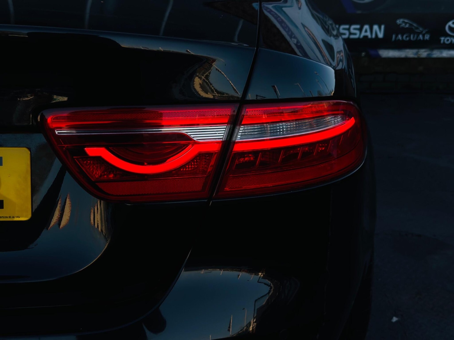 Used Jaguar XE 2016 for sale - 76898212: Photo 7