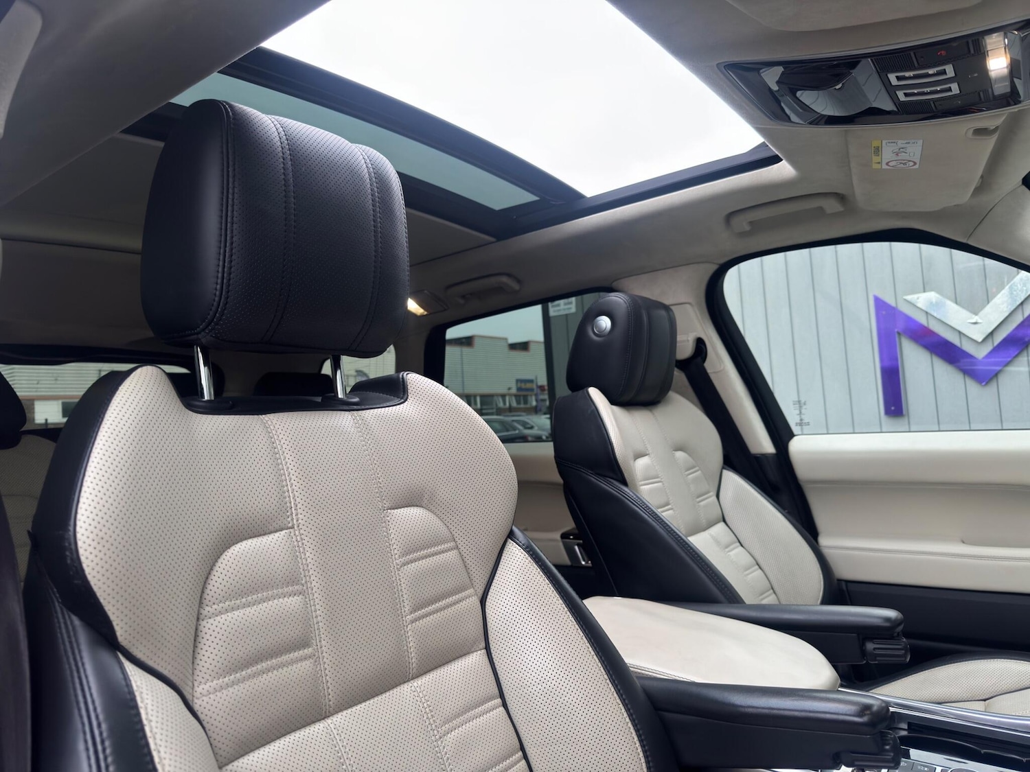 Used Land Rover Range Rover Sport 2016 for sale - 77387624: Photo 10