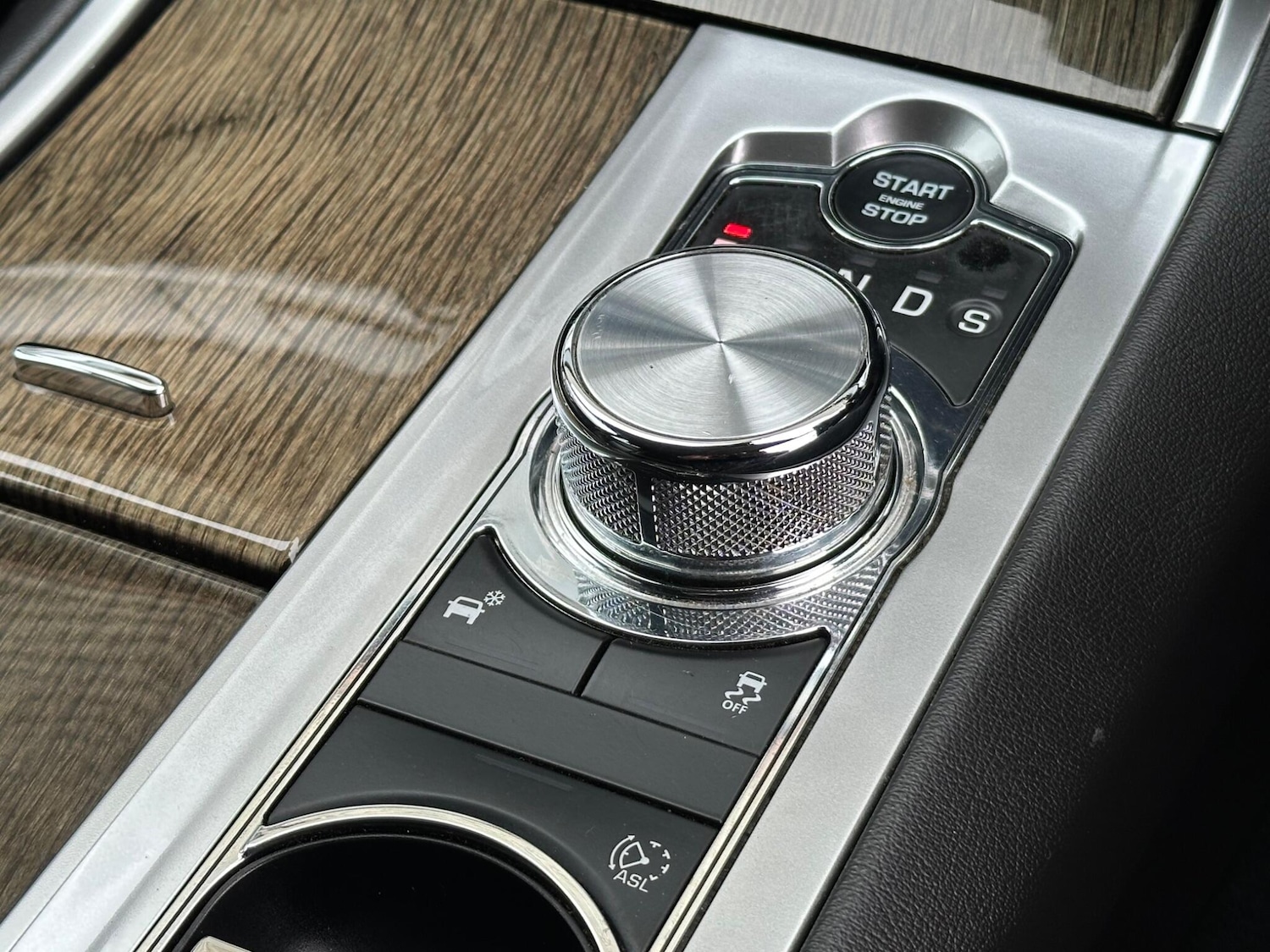 Used Jaguar XF 2014 for sale - 76294464: Photo 47