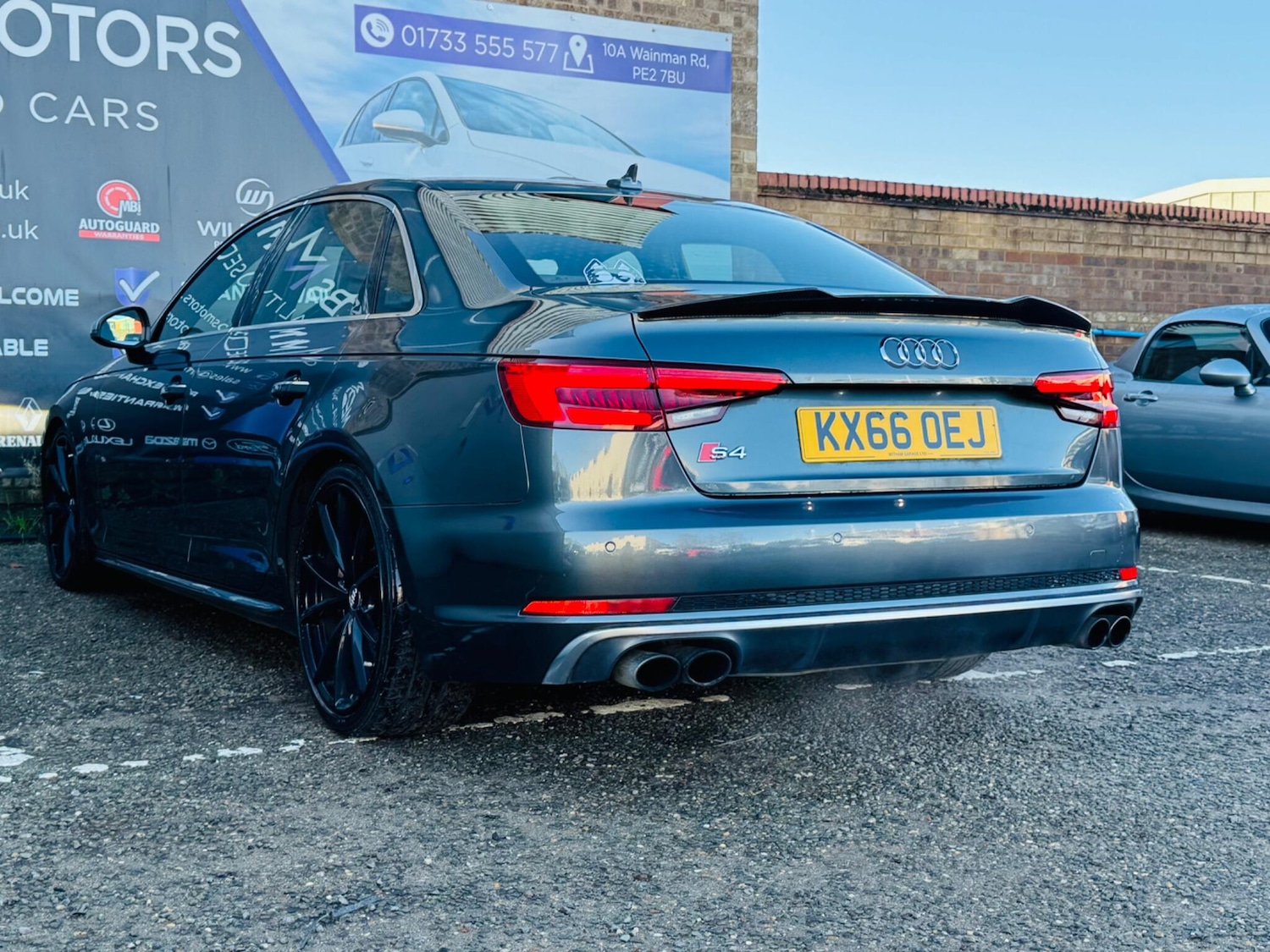 Used Audi A4 2017 for sale - 76759433: Photo 15