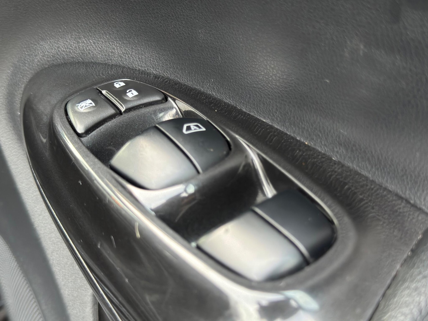 Used Nissan Juke 2015 for sale - 77081457: Photo 10