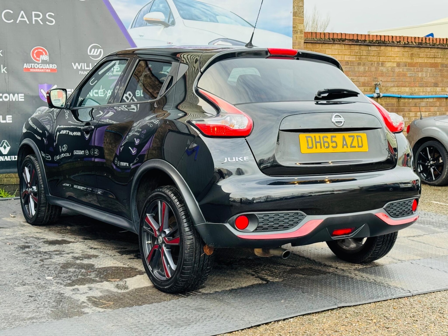 Used Nissan Juke 2015 for sale - 77081457: Photo 17