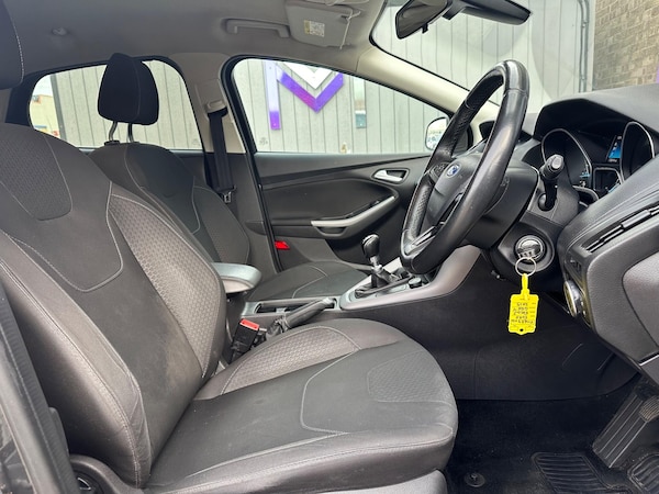 Used Ford Focus 2015 for sale - 76042442: Photo 19