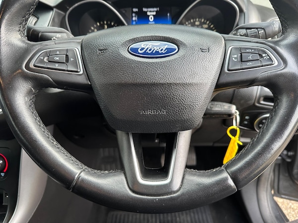 Used Ford Focus 2015 for sale - 76042442: Photo 25
