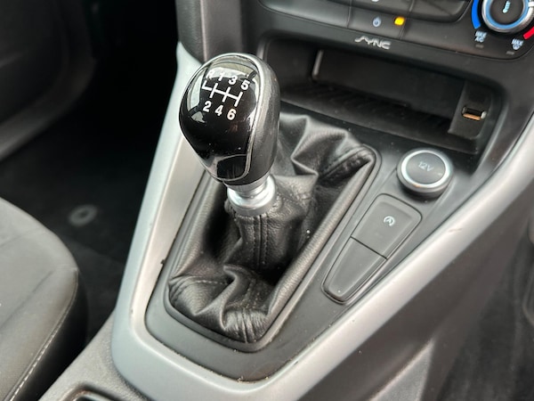 Used Ford Focus 2015 for sale - 76042442: Photo 37
