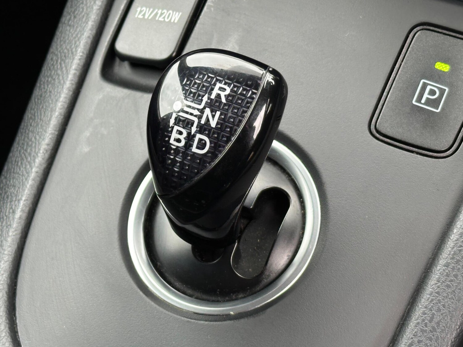 Used Toyota Auris 2018 for sale - 76572336: Photo 38