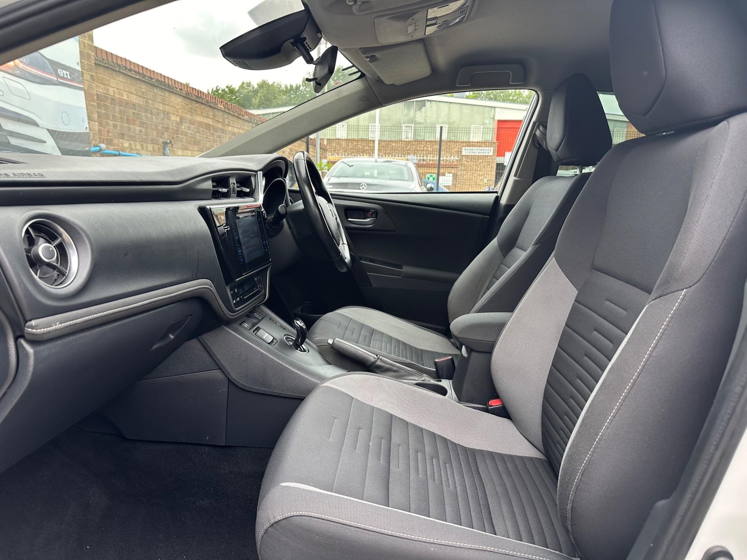 Used Toyota Auris 2018 for sale - 76572336: Photo 40