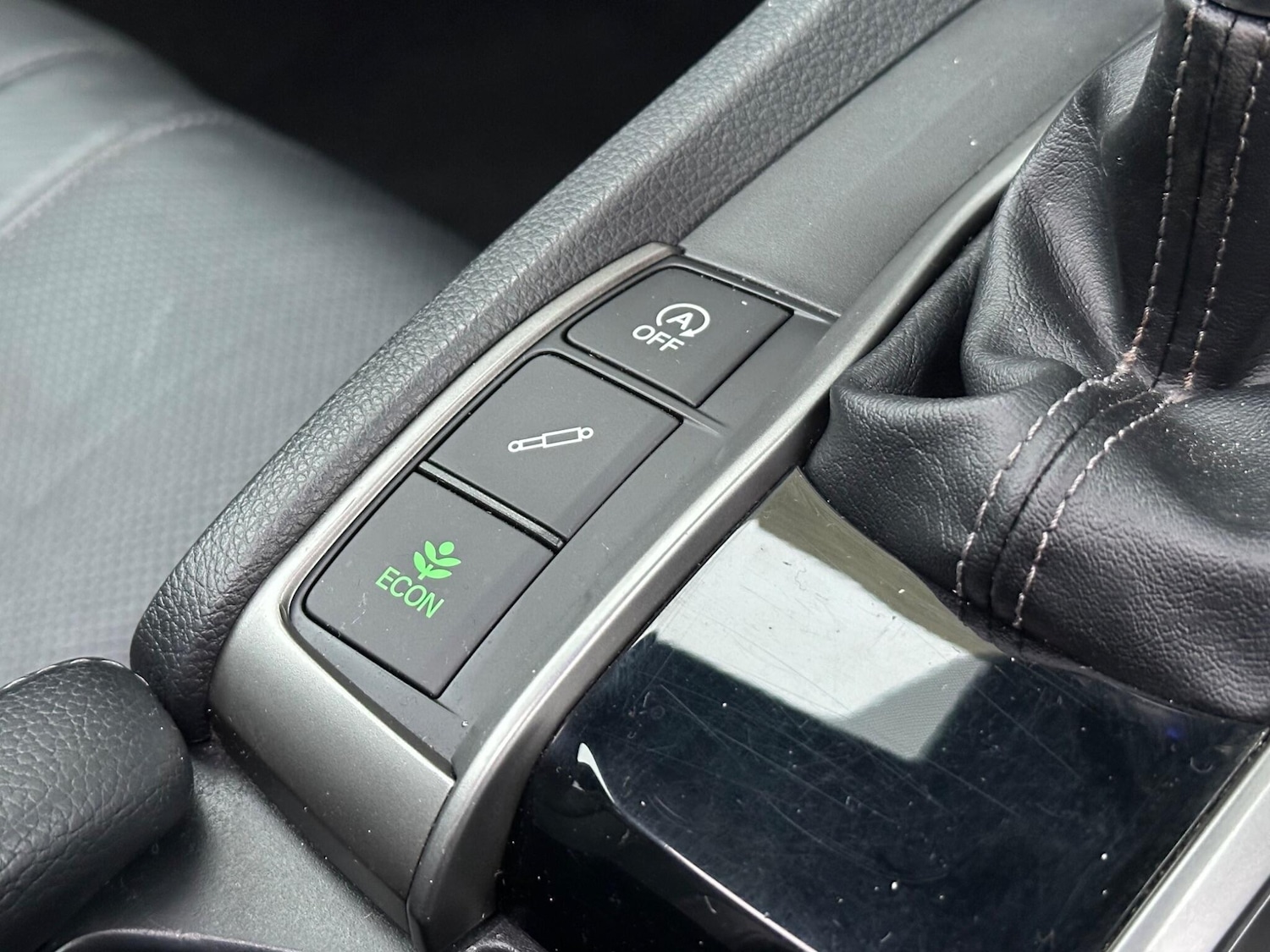 Used Honda Civic 2018 for sale - 76634293: Photo 41