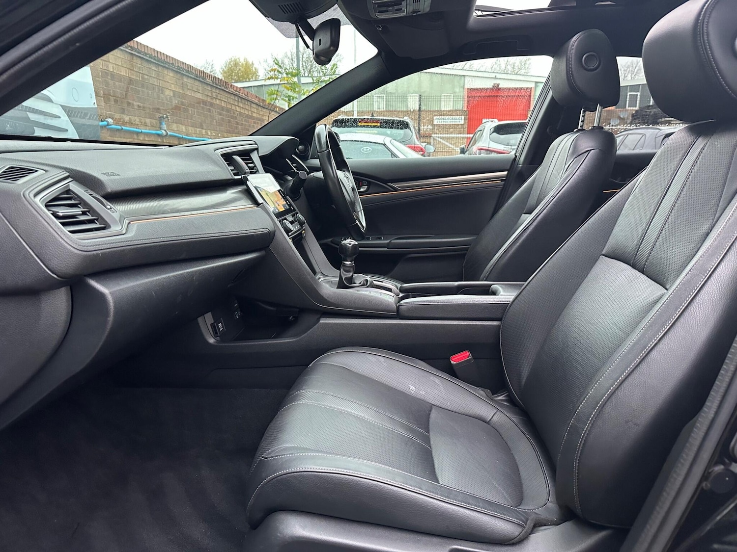 Used Honda Civic 2018 for sale - 76634293: Photo 45