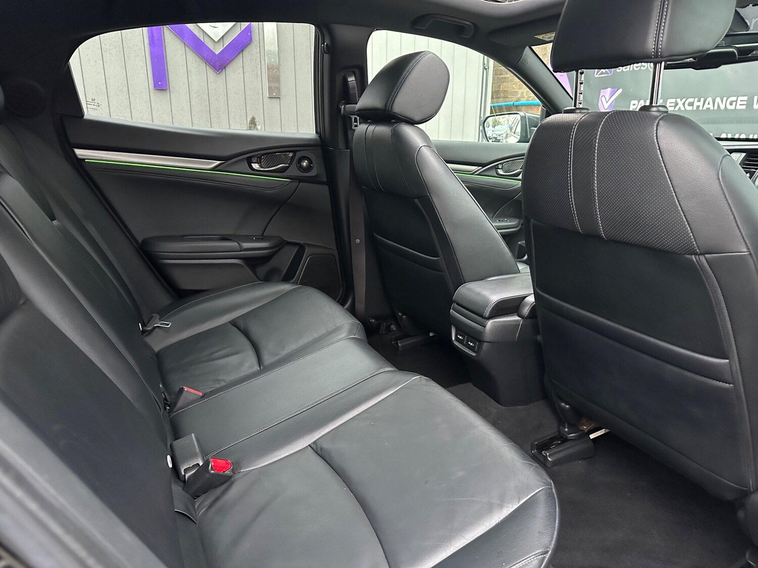 Used Honda Civic 2018 for sale - 76634293: Photo 49