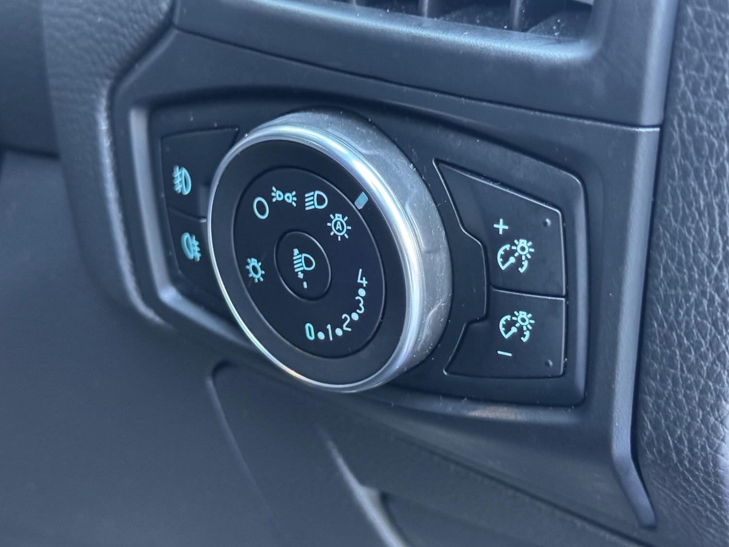 Used Ford Focus 2018 for sale - 76913981: Photo 26