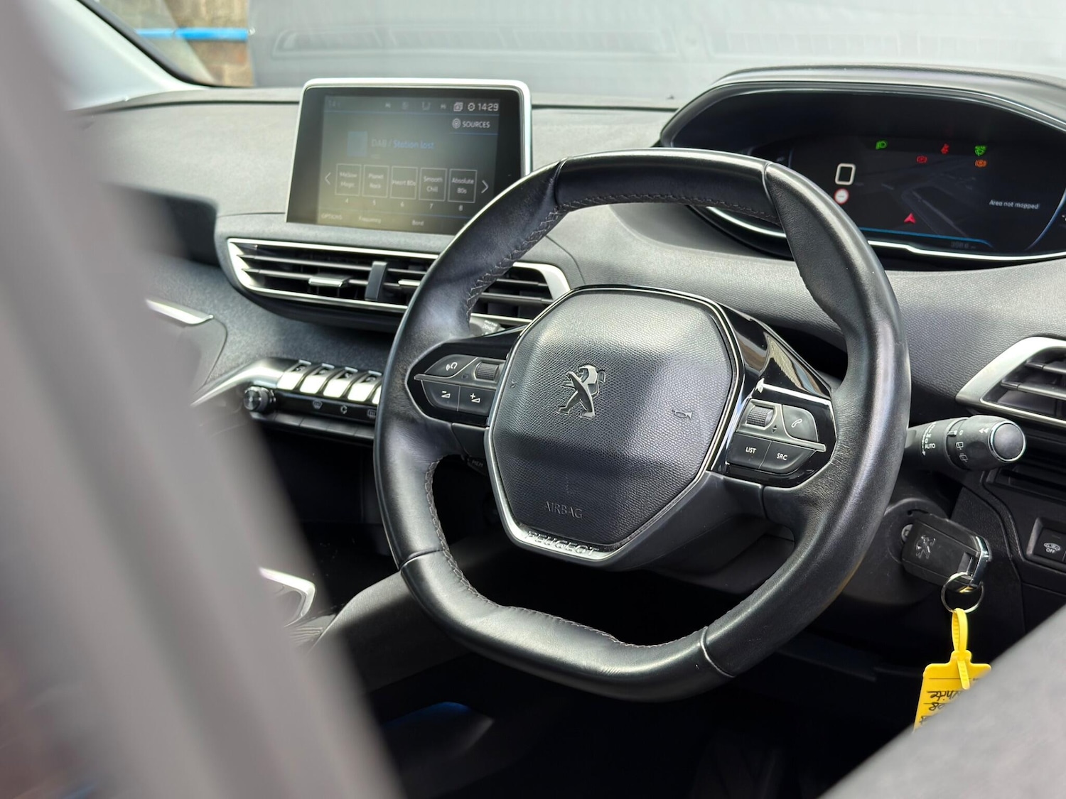 Used Peugeot 3008 2018 for sale - 77892541: Photo 12