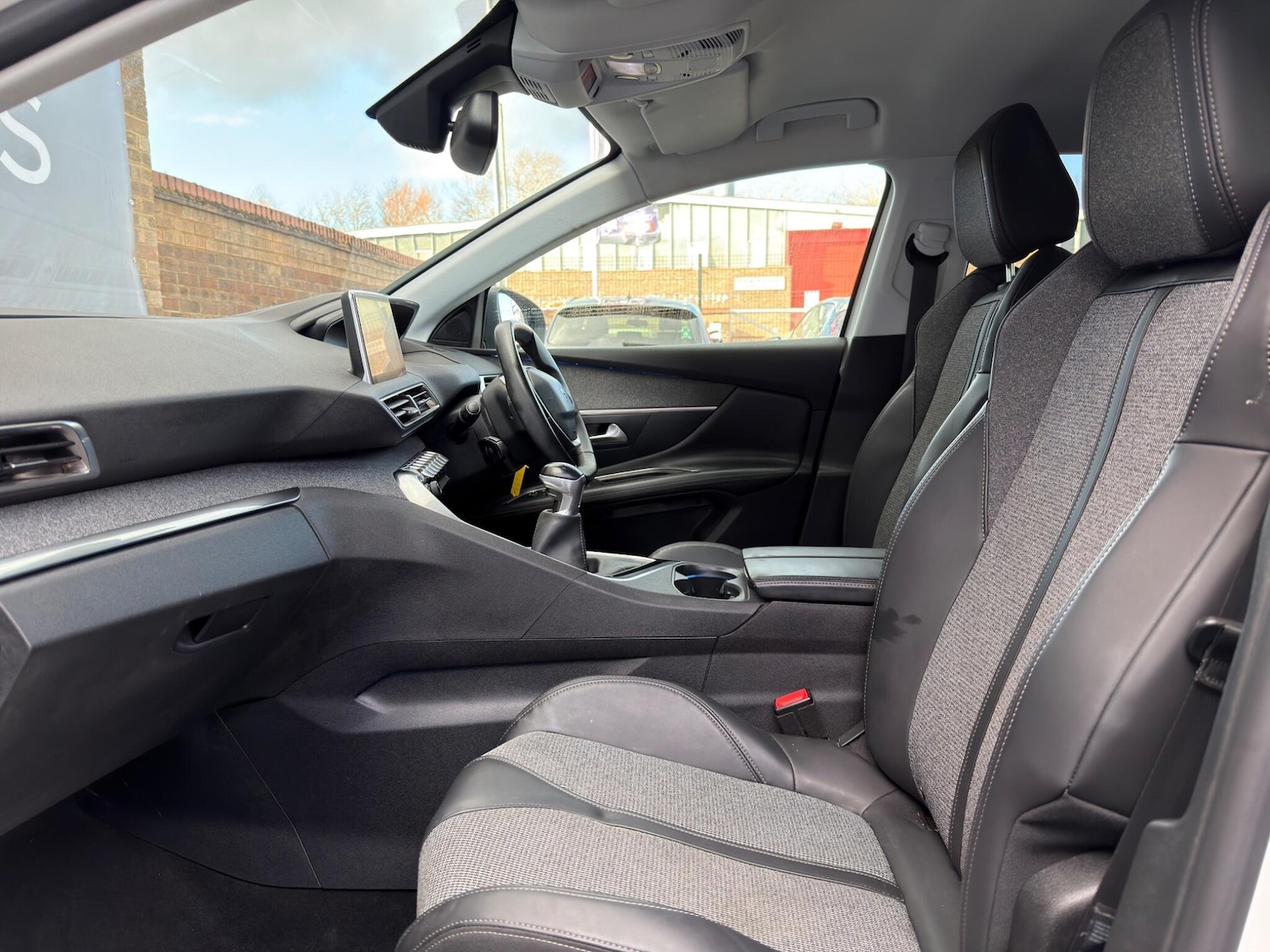 Used Peugeot 3008 2018 for sale - 77892541: Photo 48