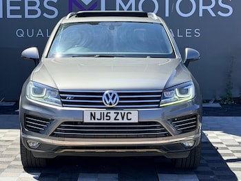 Used Volkswagen Touareg 2015 for sale - 79106176: Photo