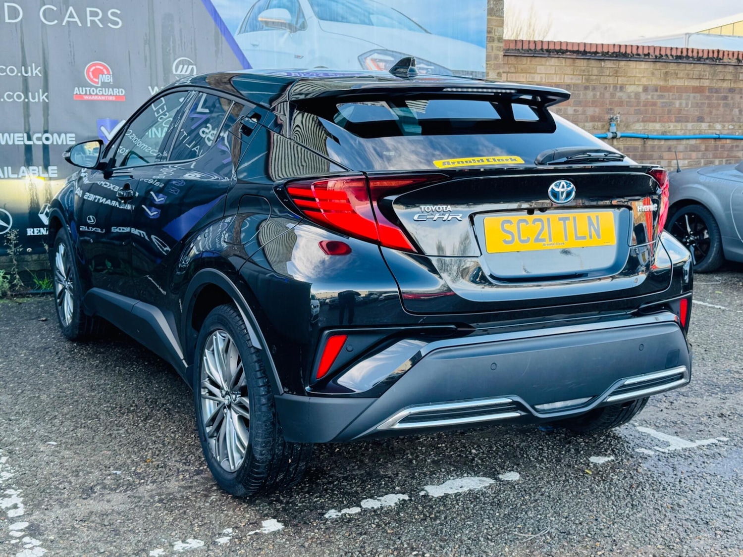 Used Toyota C-HR 2021 for sale - 76850464: Photo 16