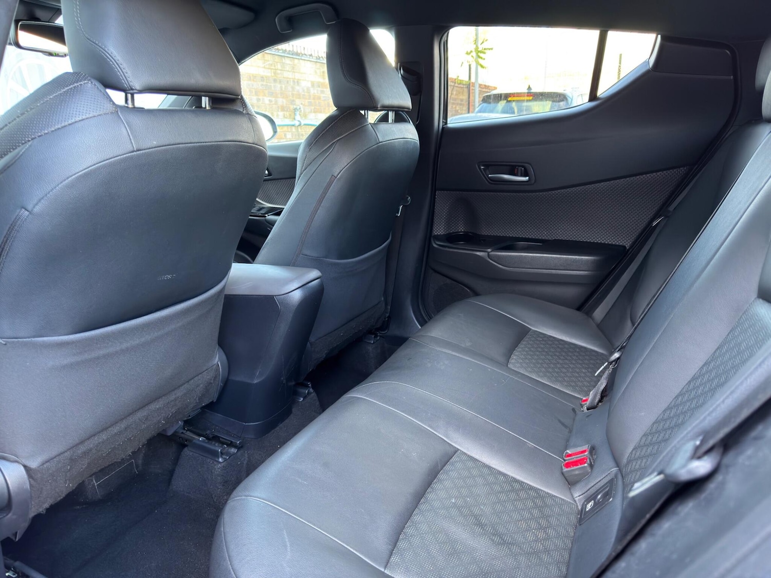 Used Toyota C-HR 2021 for sale - 76850464: Photo 53