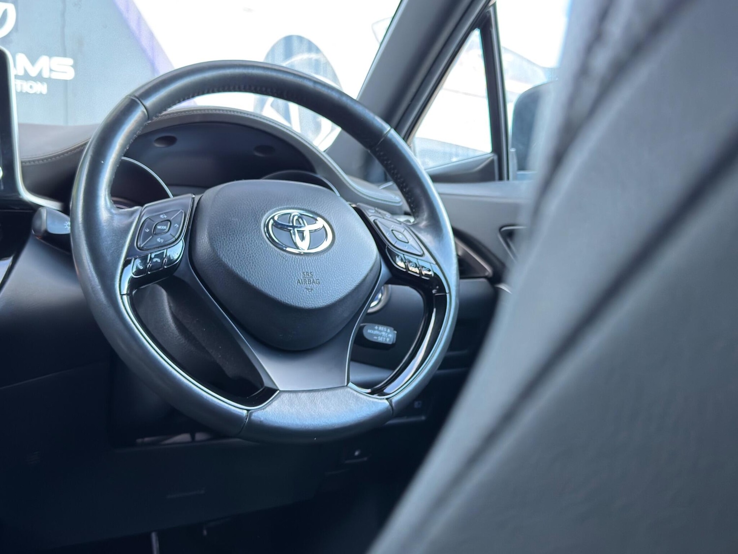 Used Toyota C-HR 2021 for sale - 76850464: Photo 54