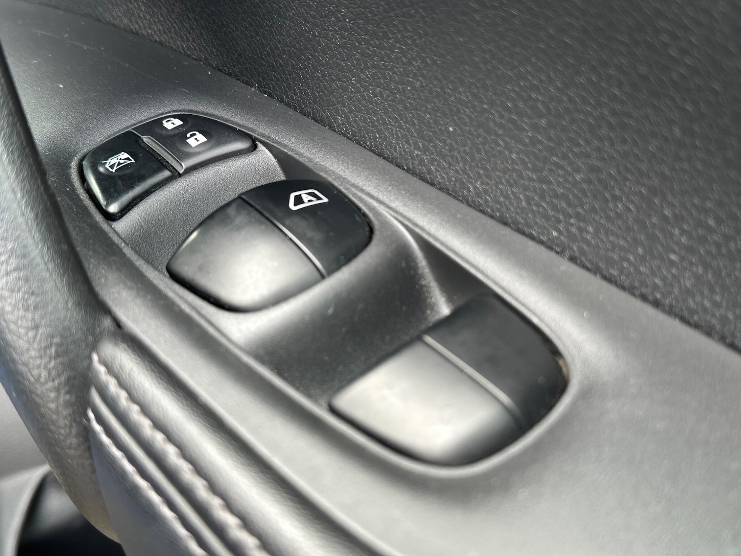 Used Nissan X-Trail 2018 for sale - 76592230: Photo 24