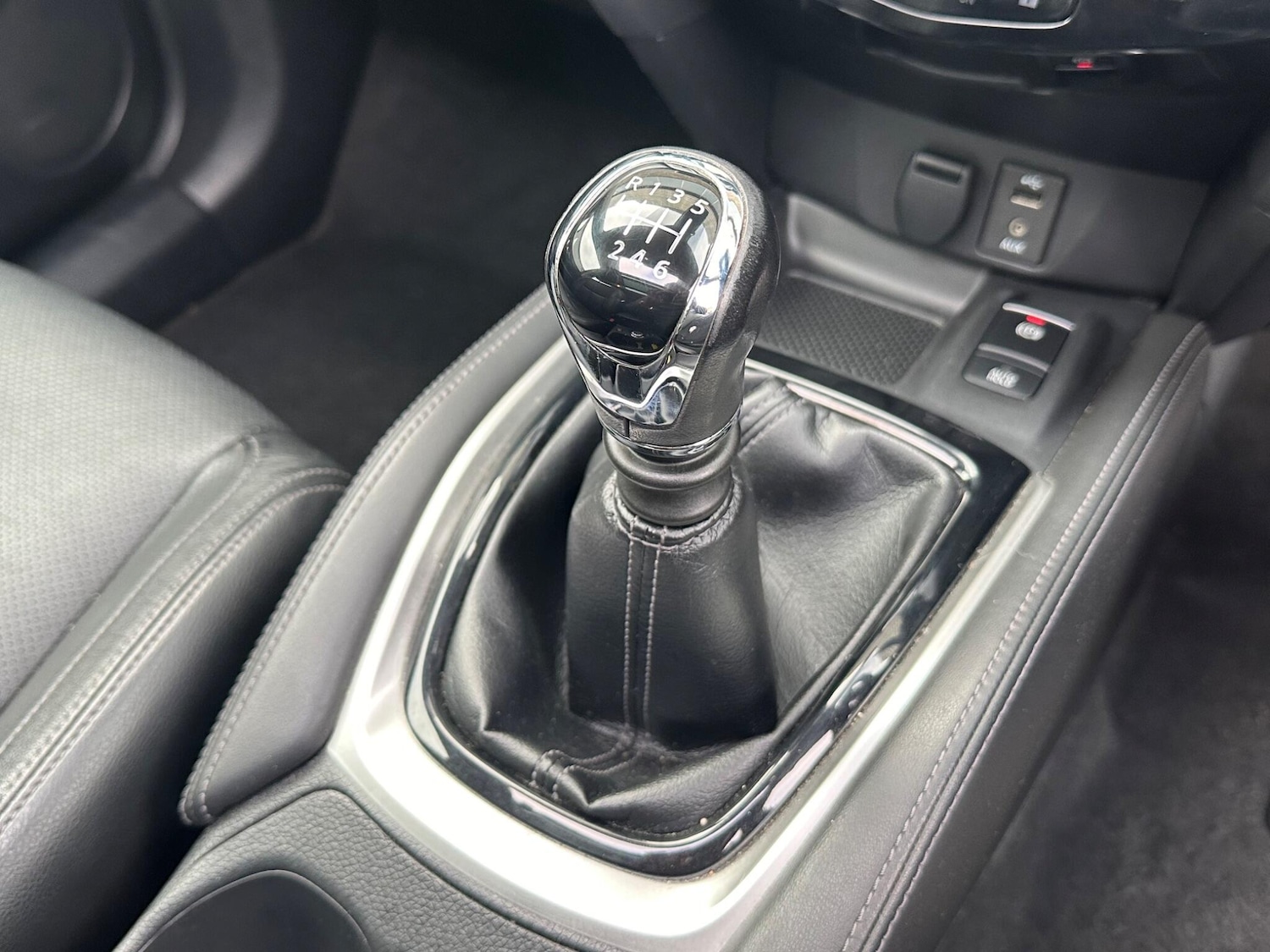 Used Nissan X-Trail 2018 for sale - 76592230: Photo 44