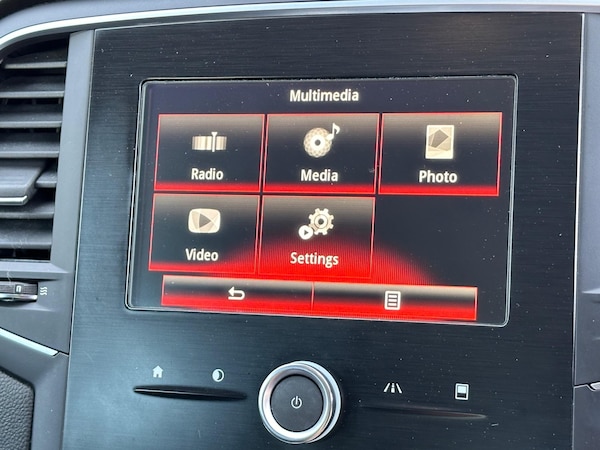Used Renault Megane 2017 for sale - 74686903: Photo 39
