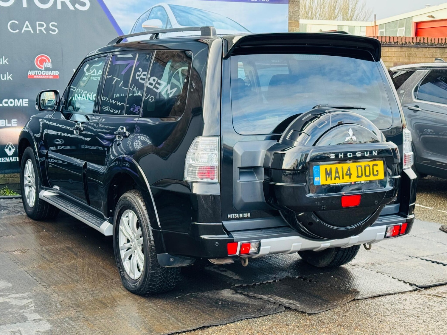 Used Mitsubishi Shogun 2014 for sale - 77330677: Photo 17