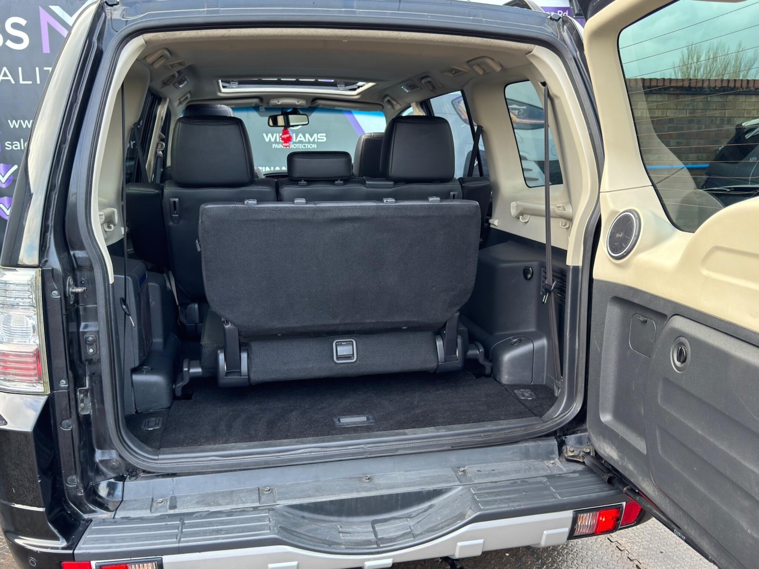 Used Mitsubishi Shogun 2014 for sale - 77330677: Photo 19