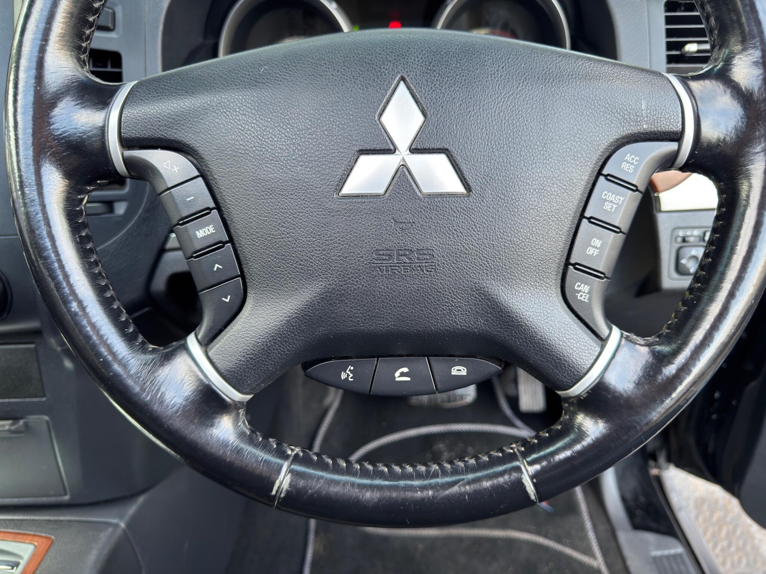 Used Mitsubishi Shogun 2014 for sale - 77330677: Photo 31