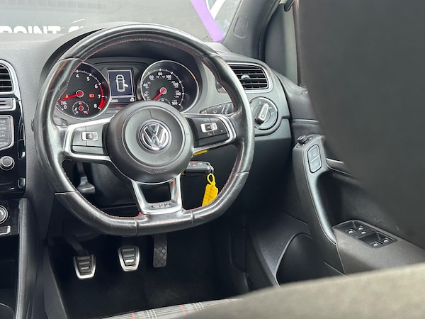Used Volkswagen Polo 2015 for sale - 75608941: Photo 11