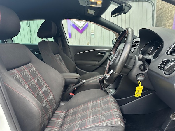Used Volkswagen Polo 2015 for sale - 75608941: Photo 20