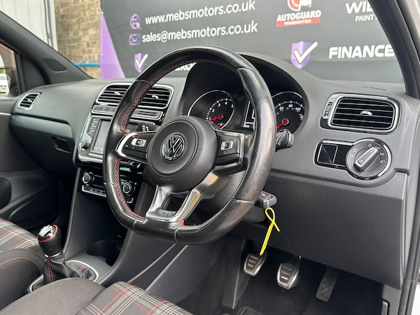 Used Volkswagen Polo 2015 for sale - 75608941: Photo 23