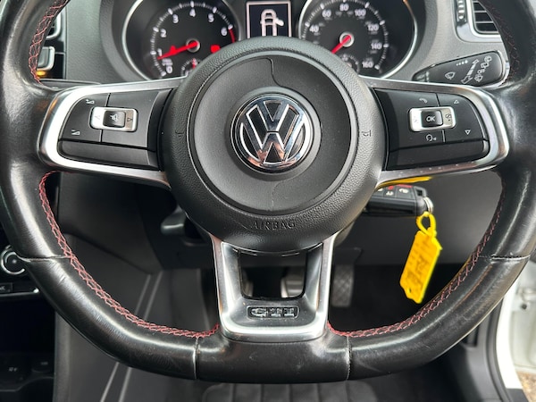 Used Volkswagen Polo 2015 for sale - 75608941: Photo 26