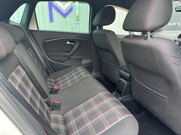 Used Volkswagen Polo 2015 for sale - 75608941: Photo 42