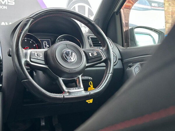 Used Volkswagen Polo 2015 for sale - 75608941: Photo 43