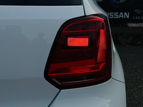 Used Volkswagen Polo 2015 for sale - 75608941: Photo 7