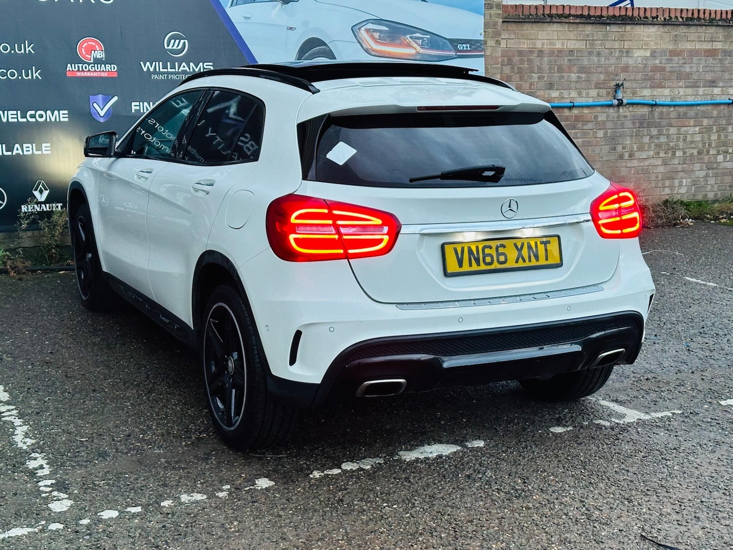 Used Mercedes-Benz GLA 2016 for sale - 76584071: Photo 15
