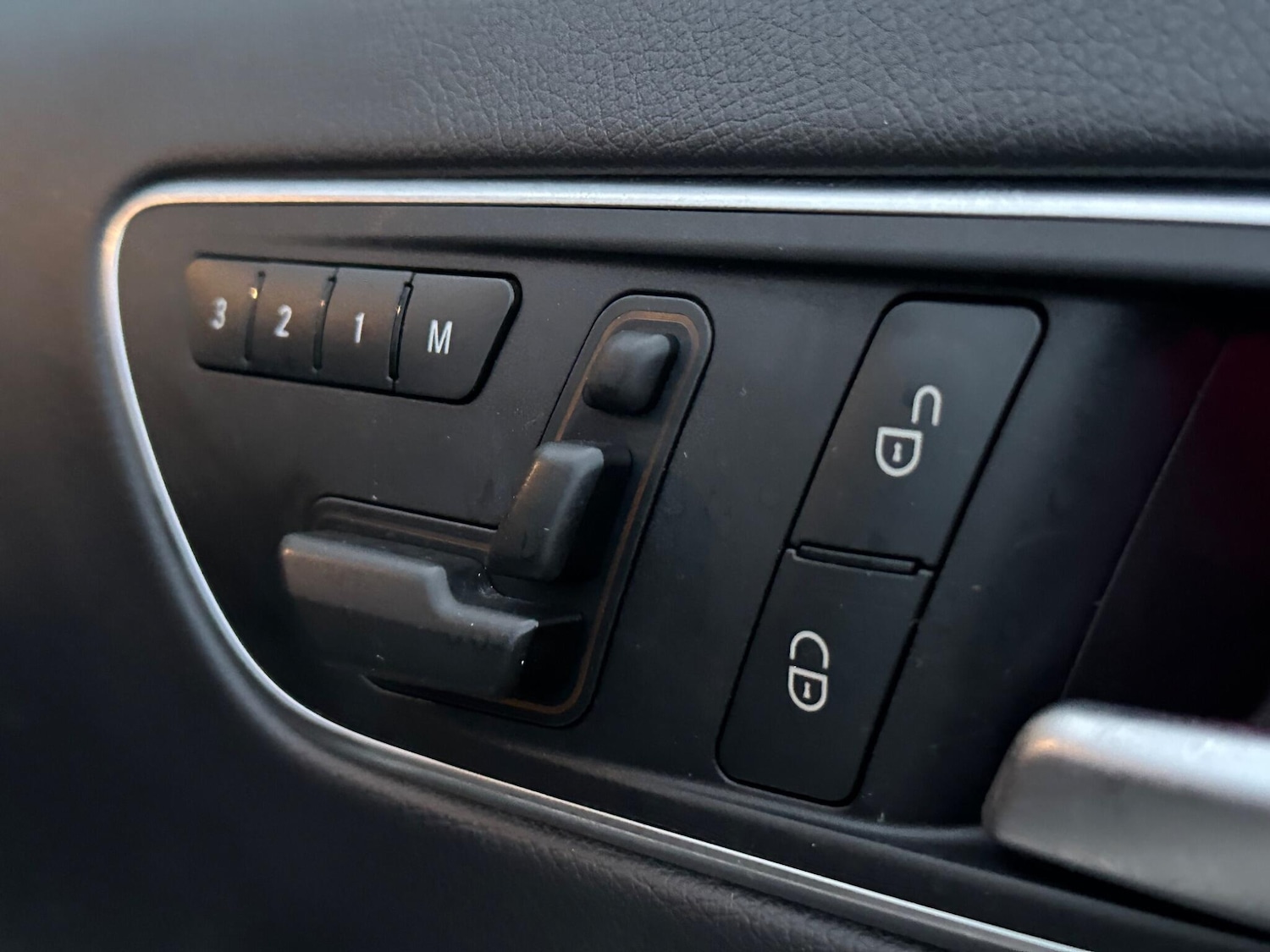 Used Mercedes-Benz GLA 2016 for sale - 76584071: Photo 23