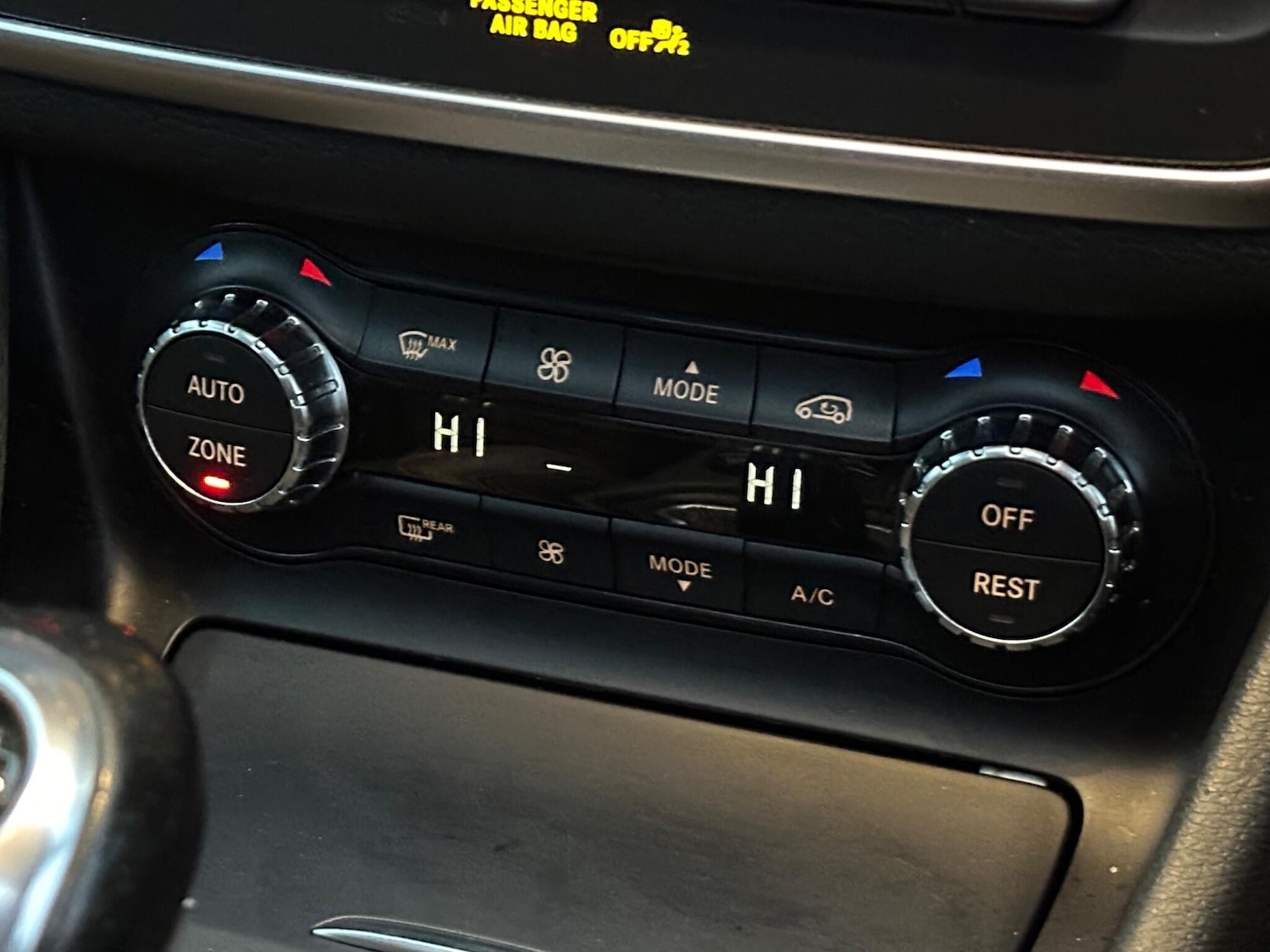 Used Mercedes-Benz GLA 2016 for sale - 76584071: Photo 45