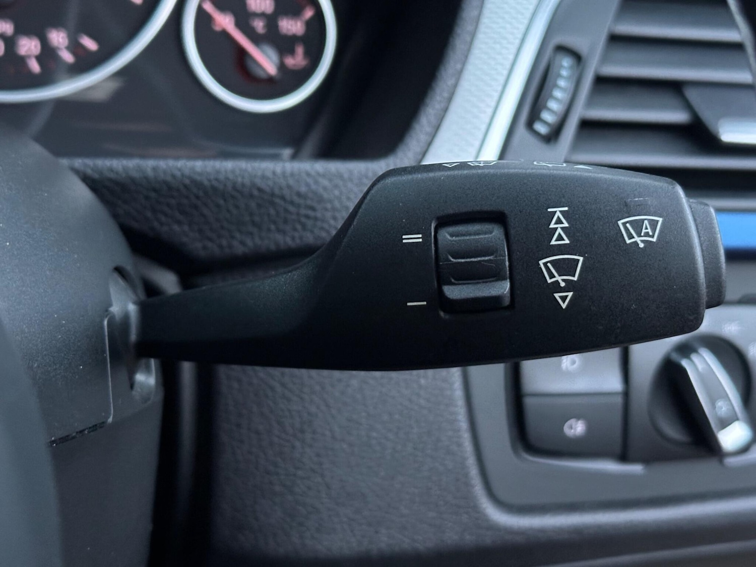 Used BMW 3 Series 2016 for sale - 76572994: Photo 33