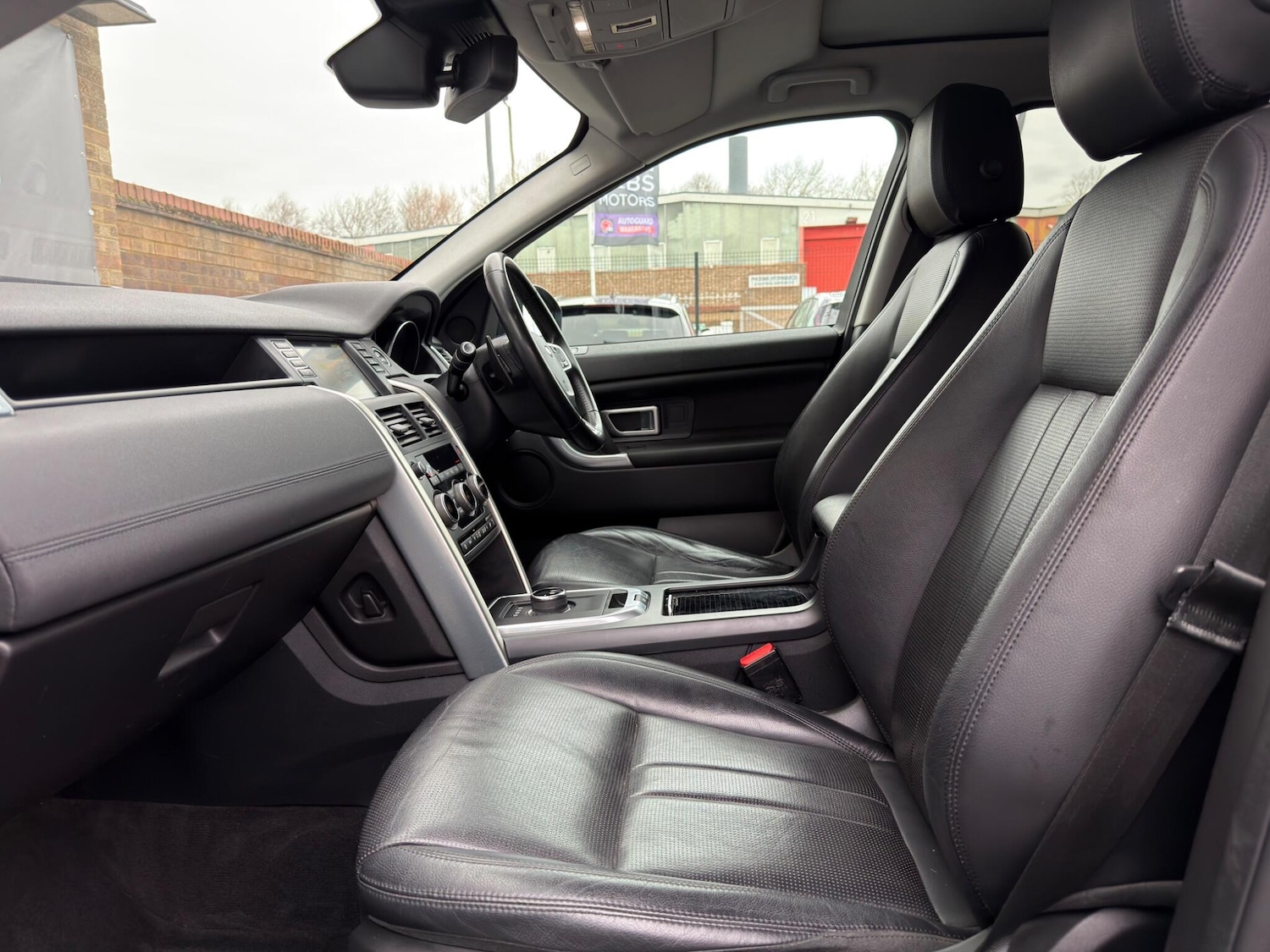 Used Land Rover Discovery Sport 2017 for sale - 77704834: Photo 48