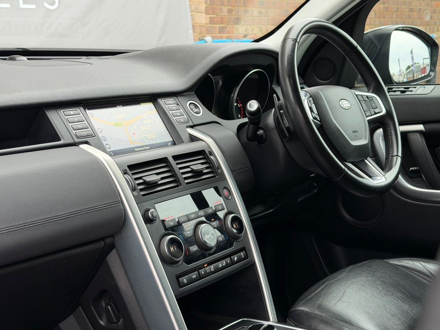 Used Land Rover Discovery Sport 2017 for sale - 77704834: Photo 49