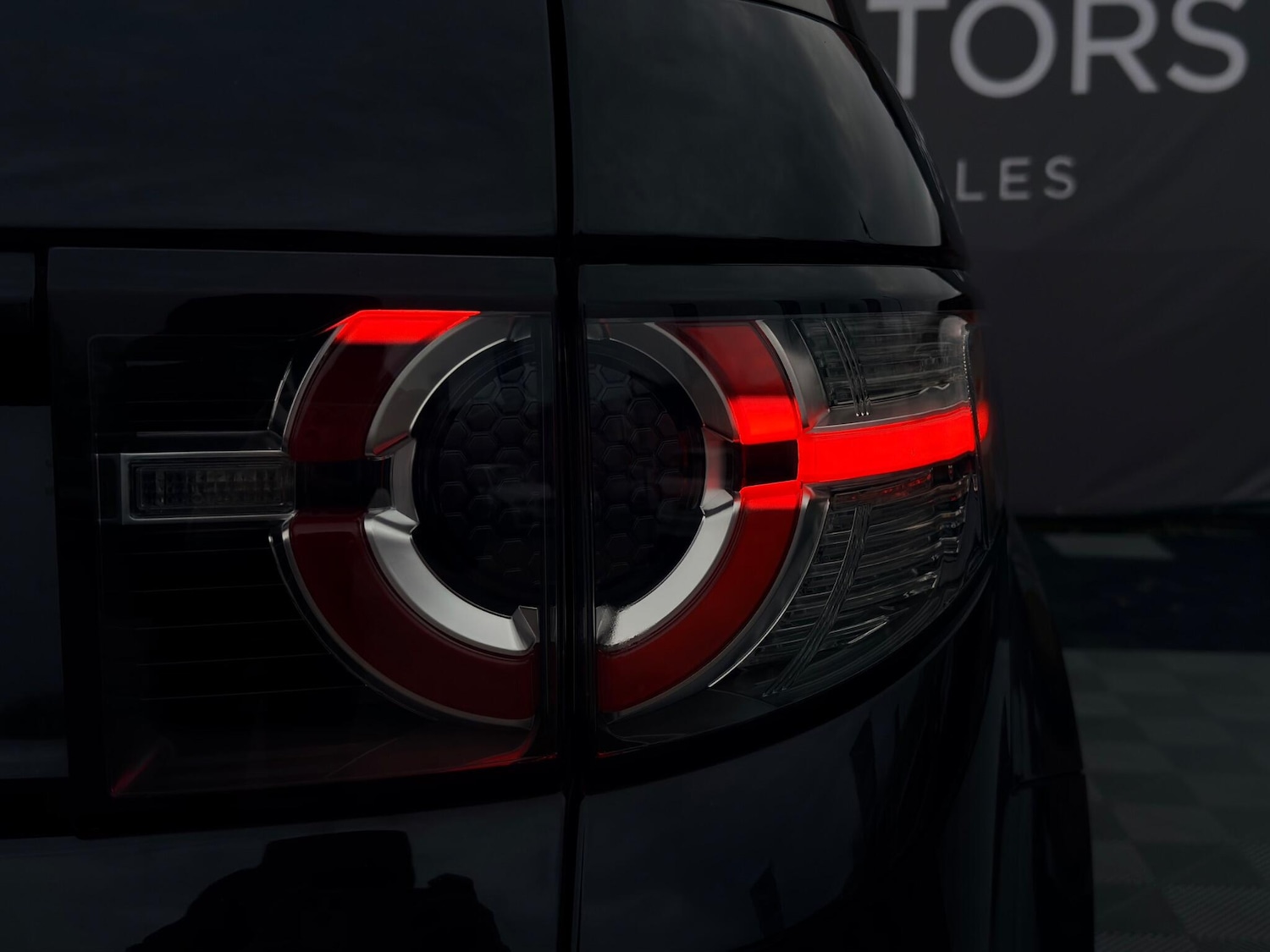 Used Land Rover Discovery Sport 2017 for sale - 77704834: Photo 5