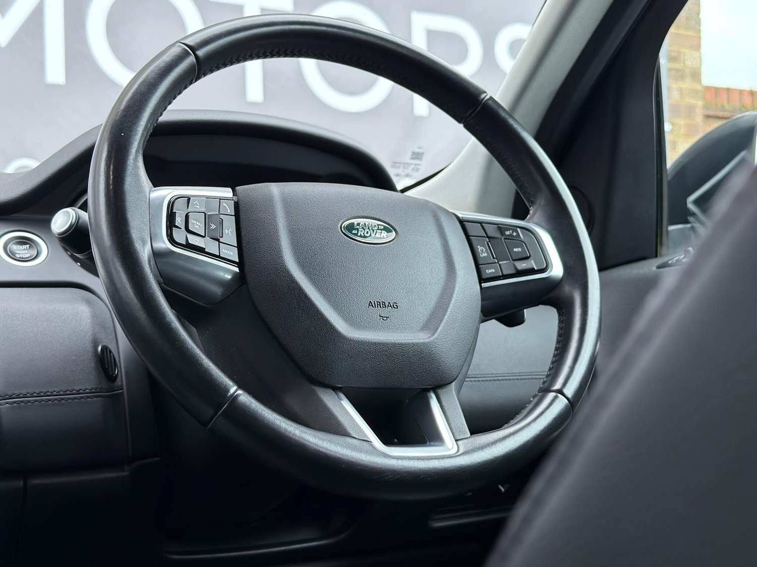 Used Land Rover Discovery Sport 2017 for sale - 77704834: Photo 52