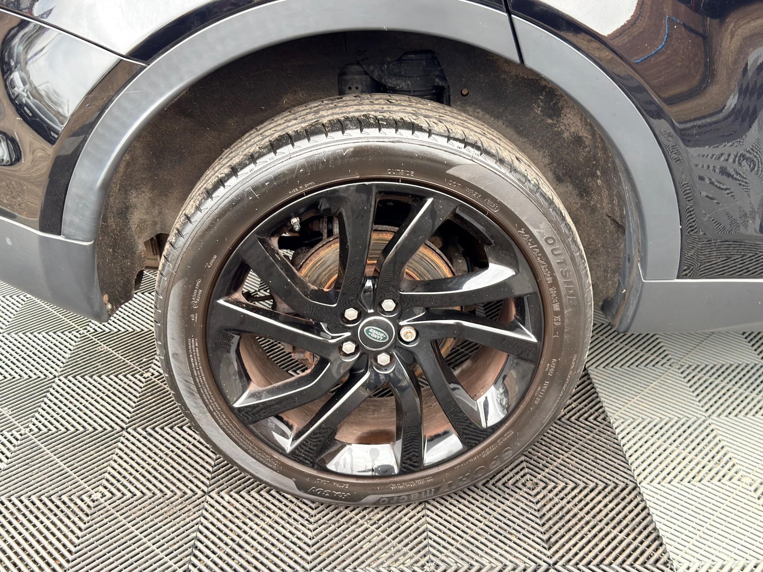 Used Land Rover Discovery Sport 2017 for sale - 77704834: Photo 6