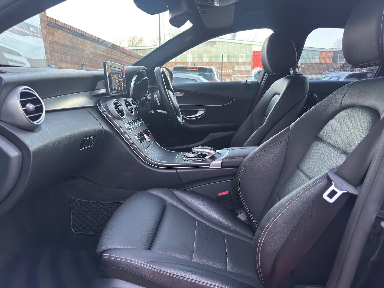 Used Mercedes-Benz C Class 2017 for sale - 77052450: Photo 54