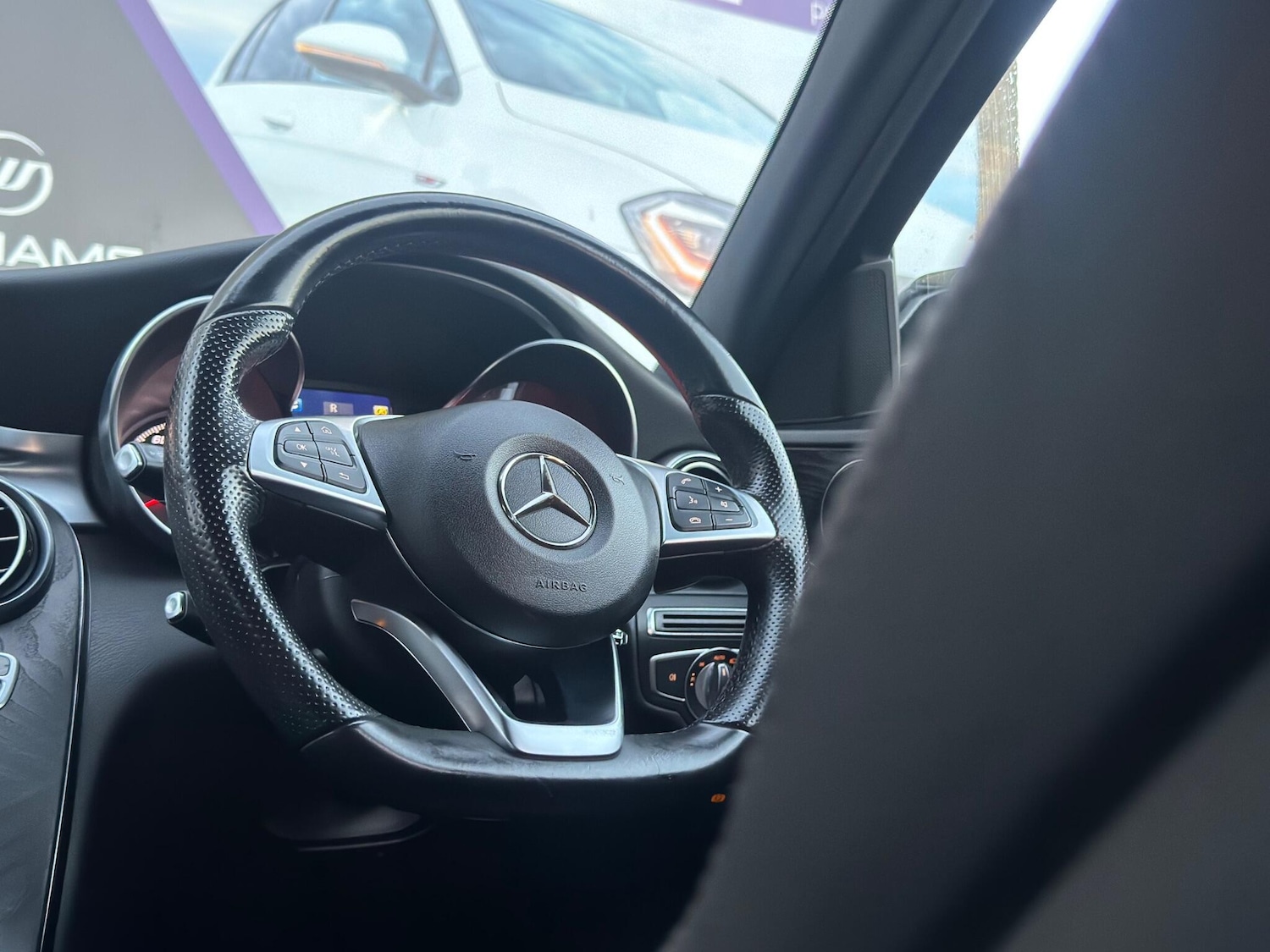 Used Mercedes-Benz C Class 2017 for sale - 77052450: Photo 60