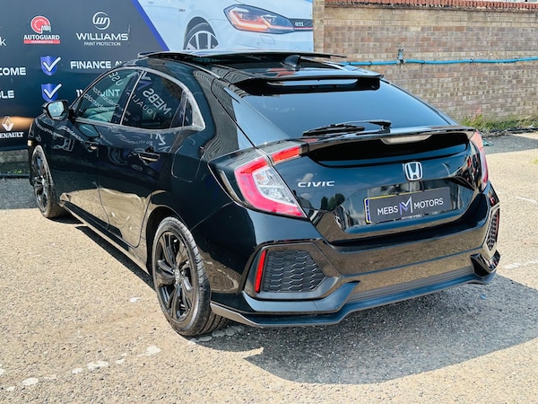 Used Honda Civic 2017 for sale - 74966009: Photo 16